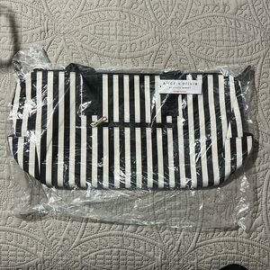 Alice + Olivia duffel bag NWT